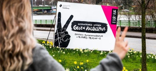 海德堡春天盛开的樱花树(照片:石韵清) 海德堡春天盛开的樱花树(照片:石韵清)